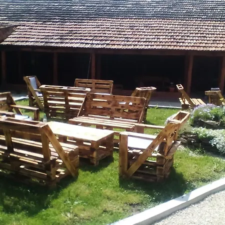 Stara Planina Vesela Kuca Guest house Jalovik Izvor