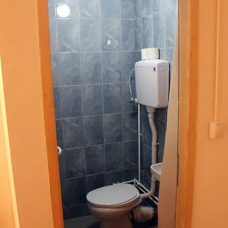 Stara Planina Vesela Kuca Jalovik Izvor